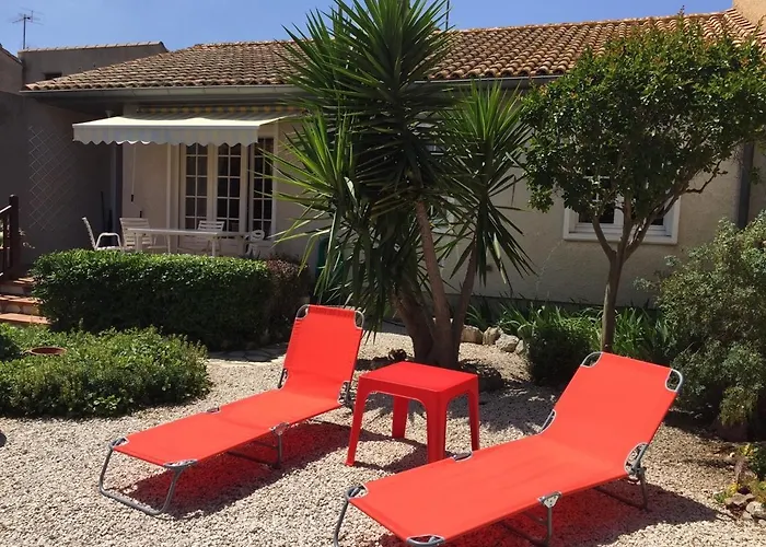 Agence Jf Immo -villla Plain Pied Climatisee Spacieuse 6 Pers Proche Des Plages - V0303 * Виас